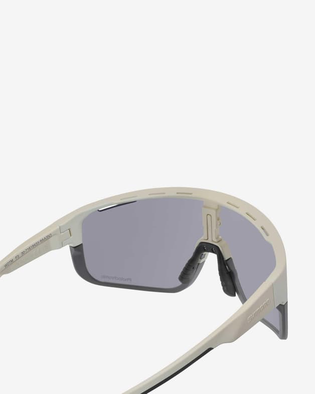 Shimano Pulsar Brille mattweiß/schwarz mit transparenten Polyamidgläsern